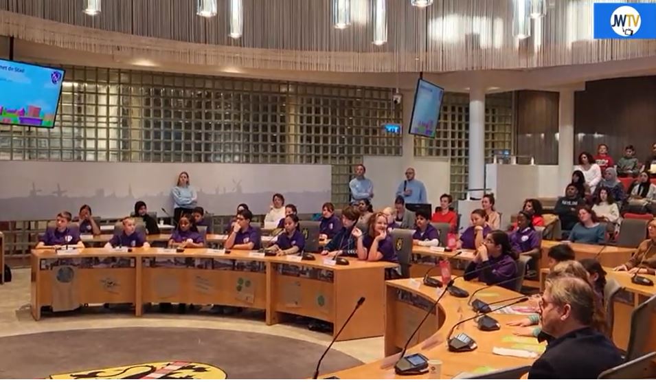 De kindergemeenteraad buigt zich over duurzaamheid en politiek