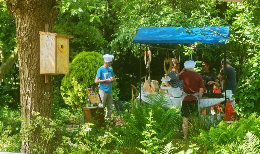 Foto-impressie van voorjaarsmarkt in De Groene Raat