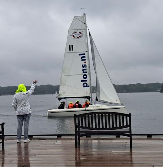 Rotaryclub de Veste helpt mensen met beperking