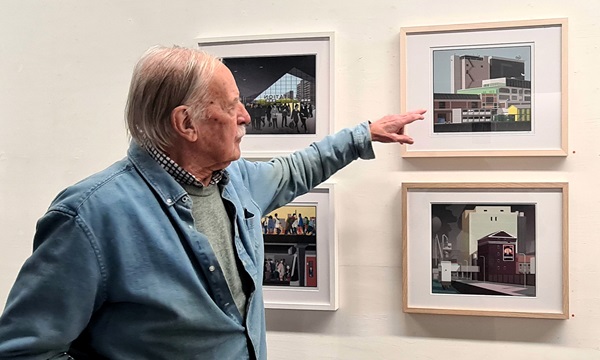 Jim Karstel tekent vaak op locatie in Rotterdam