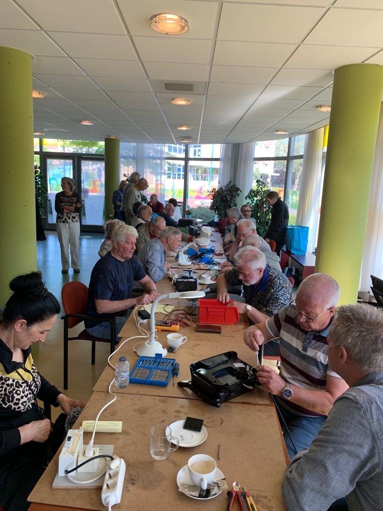 Recordaantal Schiedammers biedt kapotte spullen ter reparatie aan