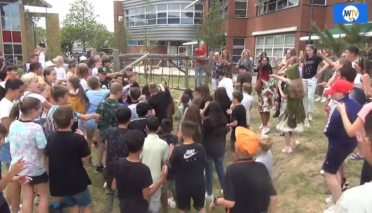 Scholen De Violier en De Vlinder delen nu hun gezamenlijke schoolplein