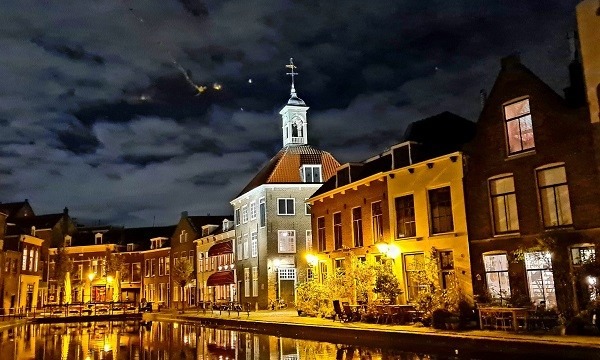 Nationaal Jenevermuseum en het Zakkendragershuis bezoeken