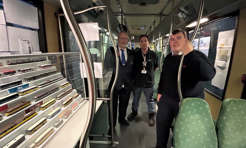 Vandaag laatste dag om mee te rijden in historische bus en tram