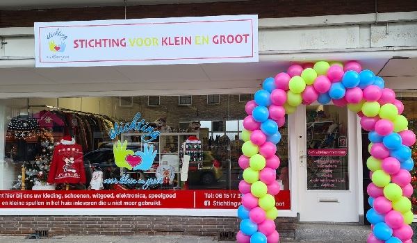 'Stichting voor Klein en Groot' aan Oranjestraat is open