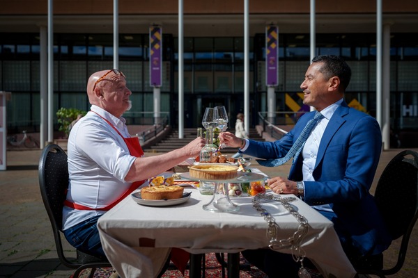 Deurdiner mooie nieuwe Schiedamse traditie