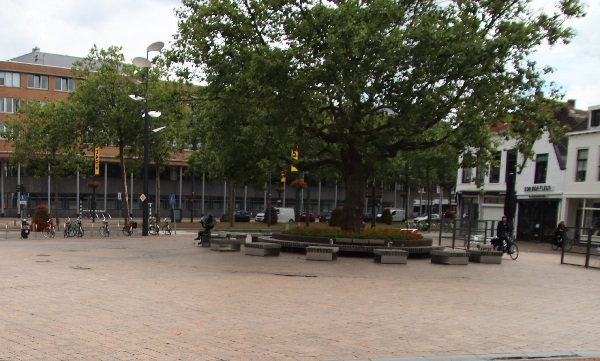 Boekenmarkt op Land van Belofte in april en september