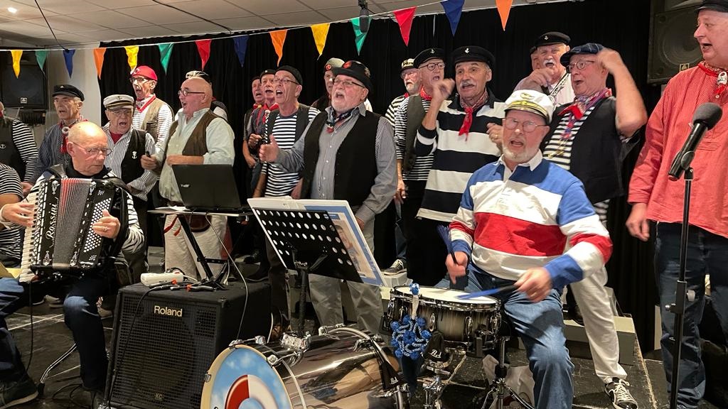 Shantykoor Stuurloos plaatst zich voor de finale 