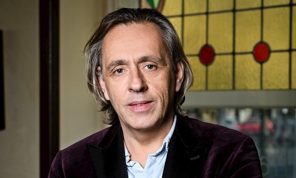 Eva Hoeke en Marcel van Roosmalen te gast in Literair Café van juni