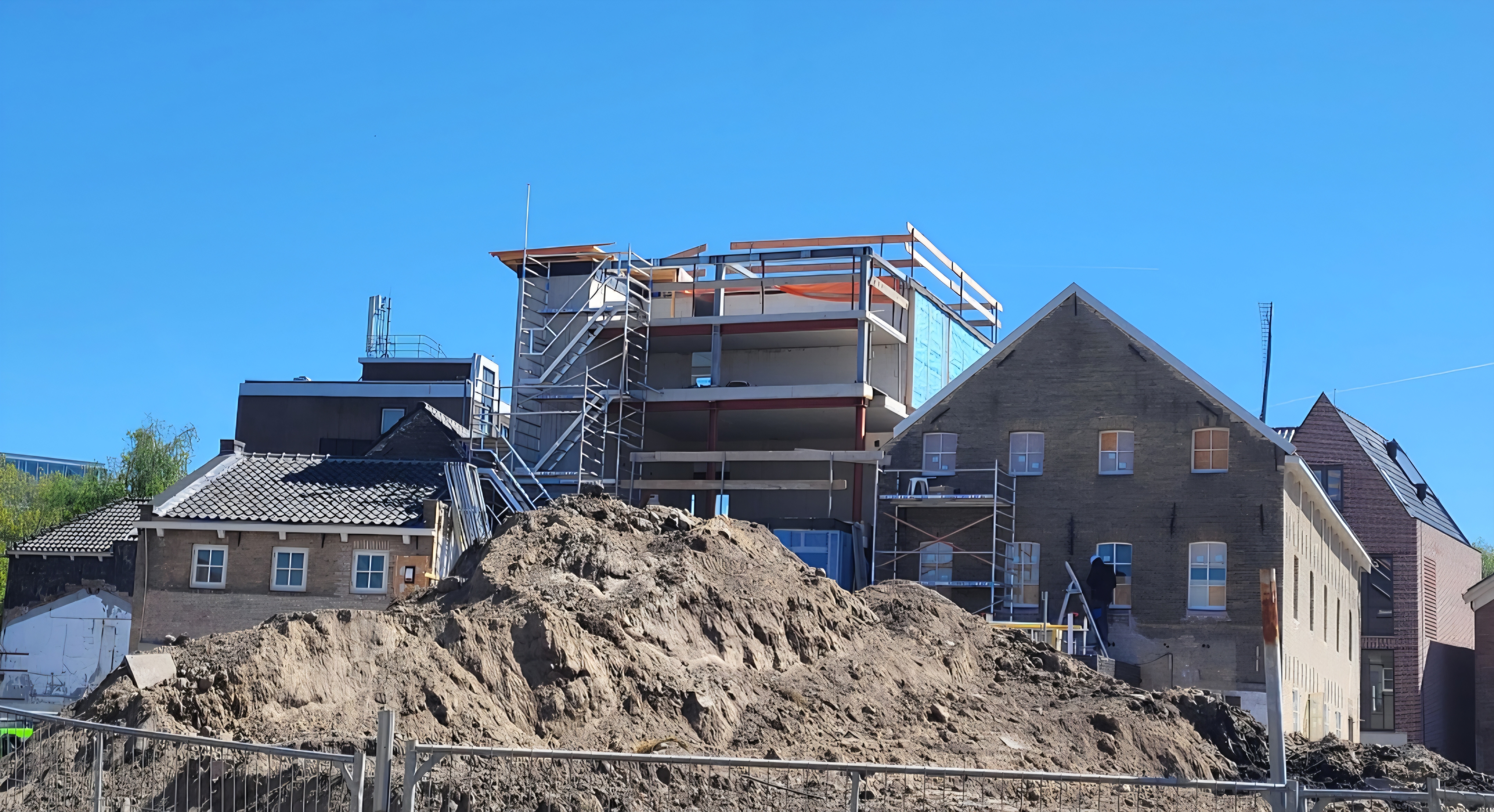 Bouw fase 3 'Dirkzwager' begonnen; huizen met flinke prijskaartjes