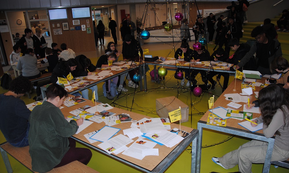 24 uur achterelkaar brieven schrijven aan regeringen